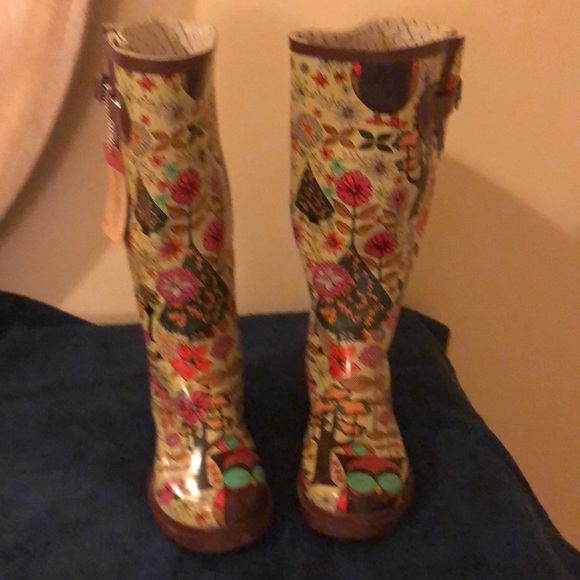 Chooka Gypsy slip proof rain boots. - Picture 2 of 4